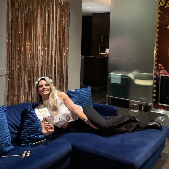 Meet your Posher, Myriam - Picture 3 of 4